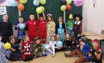 Zabawa karnawałowa w klasie 1b