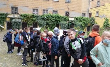 Tropem Oleśnickich zabytków część 1