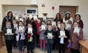 Pasowania uczniów klas pierwszych na Czytelnika