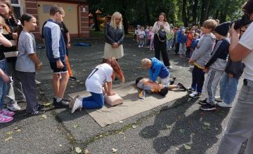 "Ratujemy i Uczymy Ratować"