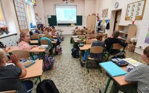 Uczniowie klasy 1 c realizują Ogólnopolski Program Kraina Muzyki "Dźwięki przyrody"  (1)