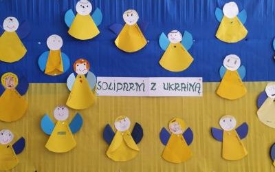 Solidarni z Ukrainą uczniowie klasy 1 B (1)