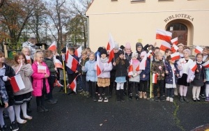 Apel z okazji Narodowego Święta Niepodległości (16)