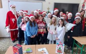 Mikołaj odwiedził uczniów naszej szkoły (2)
