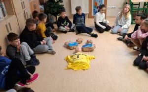 Warsztaty z udzielania pierwszej pomocy w klasie 3 c (10)