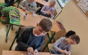 Dzień Kobiet i warsztaty w klasie 1 b (3)
