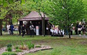  uczniowie naszej szkoły uczestniczyli w obchodach Dnia Pamięci Ofiar Zbrodni Katyńskiej. (3)