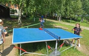Wycieczka uczniów klas 1 do zakładu stolarskiego "Małe Korniki" (9)