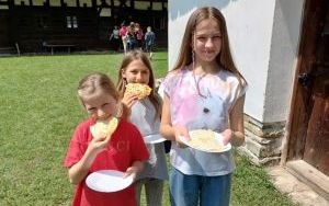Wycieczka uczniów klasy 2 b i 3 a do Bierkowic (4)