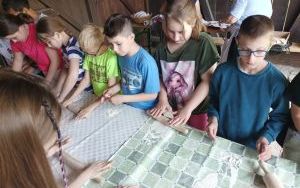 Wycieczka uczniów klasy 2 b i 3 a do Bierkowic (9)