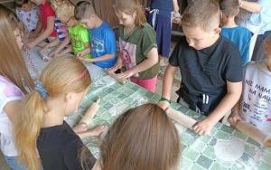 Wycieczka uczniów klasy 2 b i 3 a do Bierkowic (6)