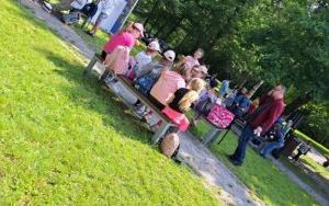 Wycieczka uczniów klasy 2 b i 3 a do Bierkowic (9)