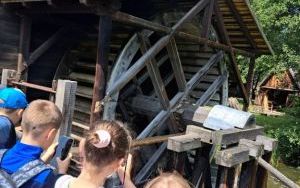 Wycieczka uczniów klasy 2 b i 3 a do Bierkowic (12)