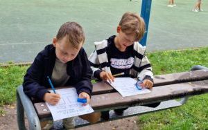 Obserwatorzy przyrody z klasy 2 B (4)
