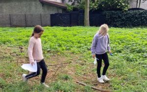 Obserwatorzy przyrody z klasy 2 B (13)