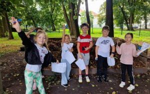 Obserwatorzy przyrody z klasy 2 B (7)