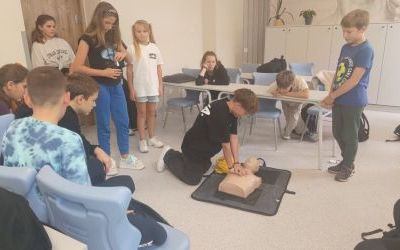 Pierwsza pomoc przedmedyczna w klasie 6a (3)