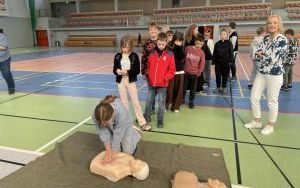 praktyczne zajęcia z resuscytacji krążeniowo-oddechowej (6)