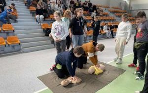 praktyczne zajęcia z resuscytacji krążeniowo-oddechowej (10)