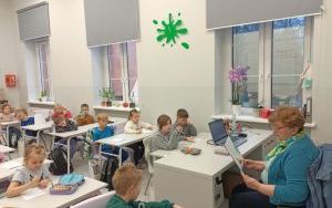 ,,Poczytaj mi Babciu, poczytaj mi Dziadku” w klasie 1b (8)