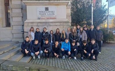 Wycieczka 6a i 7b do Wrocławskiego Teatru Lalek (4)