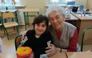 Integracja międzypokoleniowa w świetlicy szkolnej (3)