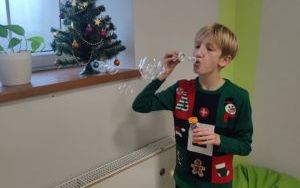 "Coraz bliżej święta ..." na zajęciach logopedycznych (2)