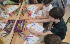 "Coraz bliżej święta ..." na zajęciach logopedycznych (10)