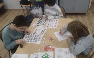 "Coraz bliżej święta ..." na zajęciach logopedycznych (1)