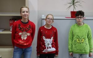 Dzień świątecznego swetra (15)
