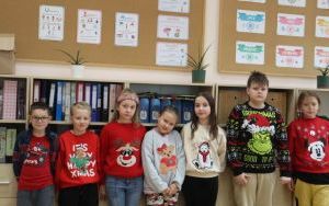 Dzień świątecznego swetra (9)