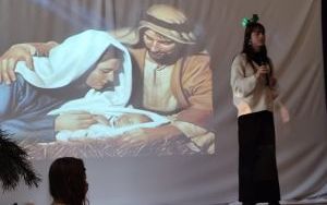 Koncert świąteczny w naszej szkole (8)