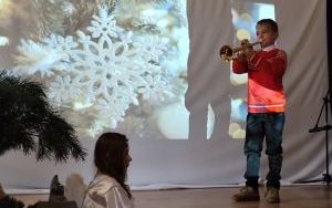 Koncert świąteczny w naszej szkole (5)