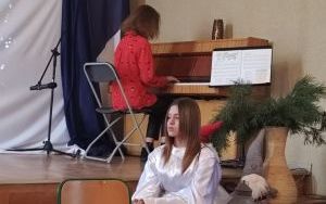 Koncert świąteczny w naszej szkole (4)