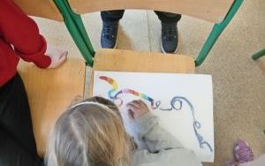 Kreatywny czas w świetlicy szkolnej (8)