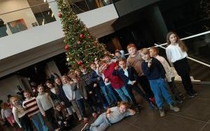 Wycieczka uczniów klas 2, 3 i 4 do Narodowego Forum Muzyki we Wrocławiu (1)