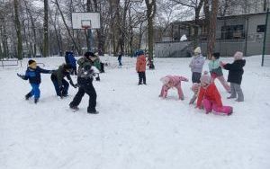 Zimowe szaleństwo na świetlicy szkolnej (7)