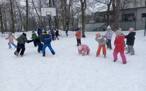 Zimowe szaleństwo na świetlicy szkolnej (4)
