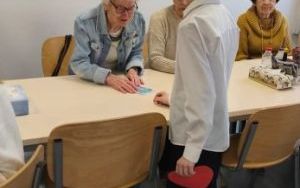 Uczniowie naszej Szkoły z wizytą w Dziennym Domu Senior+ w Oleśnicy (8)