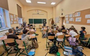 Zajęcia z ciekłym azotem w klasie 2 b i 4 c (16)