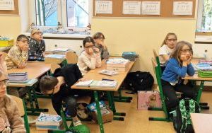 Zajęcia z ciekłym azotem w klasie 2 b i 4 c (12)