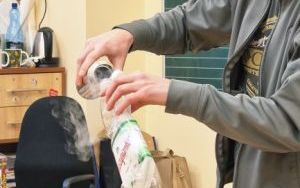 Zajęcia z ciekłym azotem w klasie 2 b i 4 c (11)