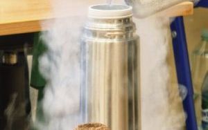 Zajęcia z ciekłym azotem w klasie 2 b i 4 c (4)