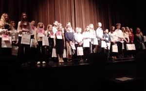 Nasi uczniowie podczas miejskich eliminacji XXIX Dolnośląskiego Konkursu Recytatorskiego "Pegazik 2026" (4)