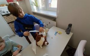 Spotkanie uczniów klasy 1b z ratownikiem (4)