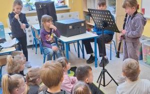Spotkanie z muzyką w klasie 0 A (7)