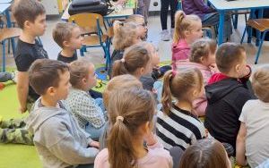 Spotkanie z muzyką w klasie 0 A (3)