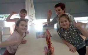 Wizyta świetlicy szkolnej w Dziennym Domu Seniora (7)