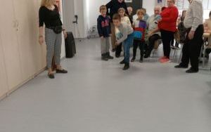 Wizyta świetlicy szkolnej w Dziennym Domu Seniora (8)