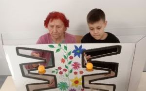 Wizyta świetlicy szkolnej w Dziennym Domu Seniora (2)